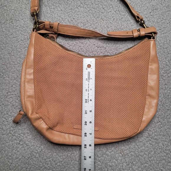 Lucky Brand Crossbody Bag Ebon Tan Leather Perforated Tassel Hobo Shoulder Boho - Picture 10 of 10